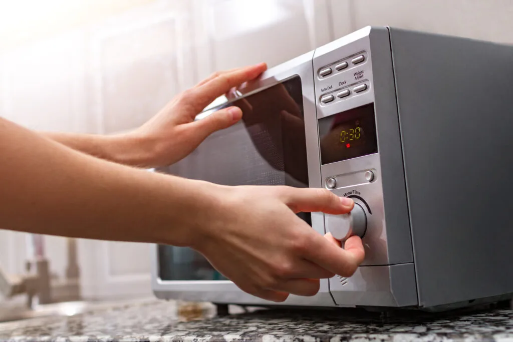 How Long Does It Take To Boil Water in a Microwave