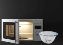 Is Pyrex Microwave Safe? Find Out Now!