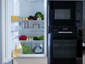 Freezer cold fridge warm